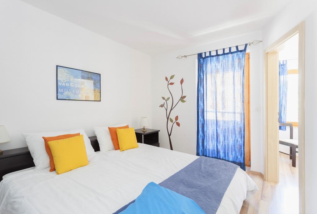 רוביני Apartments Kump מראה חיצוני תמונה